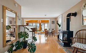 Sunroom On Maple